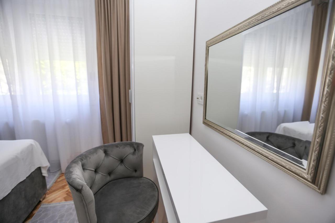 Apartmani Guto Podstrana Bagian luar foto